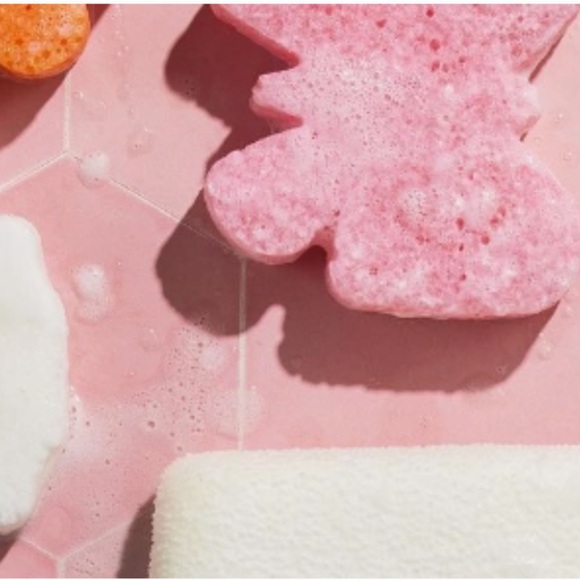 BOTANICA BY SPONGELLE Rosa - Rose
Body Wash Infused Buffer - Picture 9 of 13